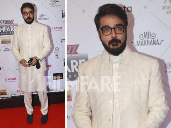 Wolf777news Filmfare Awards 2022: Prosenjit Chatterjee walks the red carpet