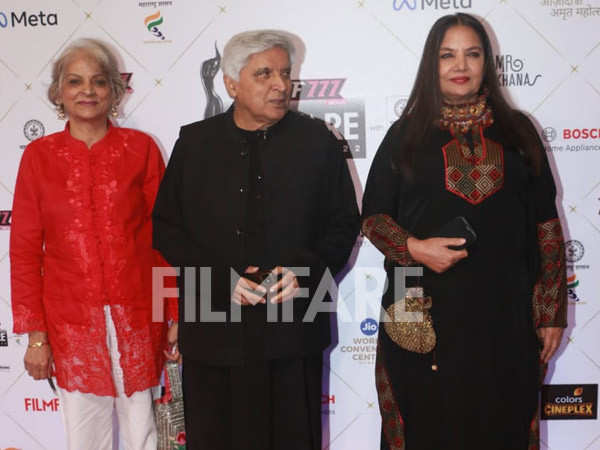 Wolf777news Filmfare Awards 2022: Shabana Azmi and Javed Akhtar walk the red carpet