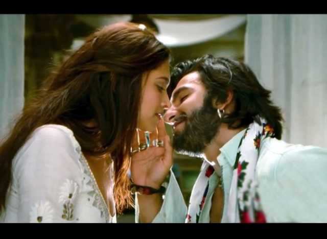 Gulshan Deviah spills beans on Deepika Padukone-Ranveer Singh's romance on 'Ram  Leela' sets: Deets inside | Hindi Movie News - Times of India