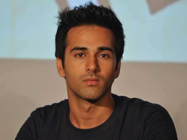 Pulkit Samrat , Pulkit Samrat Photo Gallery, Pulkit Samrat Videos, Actor Pulkit  Samrat, Pulkit Samrat Profile