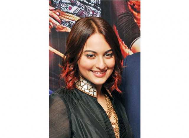 Sizzling Beauty sonakshi sinha Latest Pictures