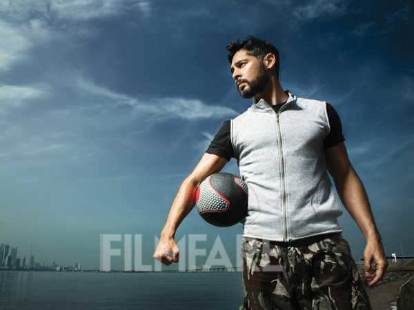 Dino Morea says how he loses on work because of his looks: 'Being good- looking sometimes works against you…