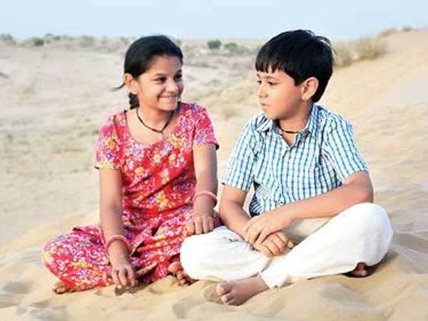 Movie Review: Dhanak | Filmfare.com