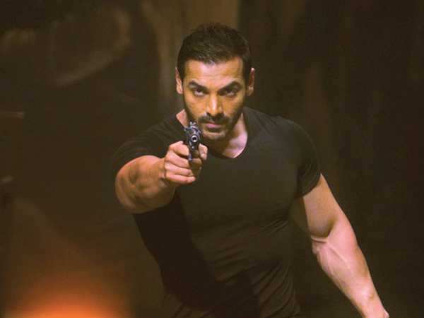 Movie Review: Rocky Handsome | filmfare.com