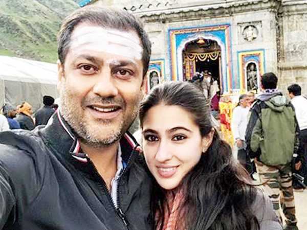 Abhishek Kapoor and Sara Ali Khan travel to Kedarnath mandir to seek ...