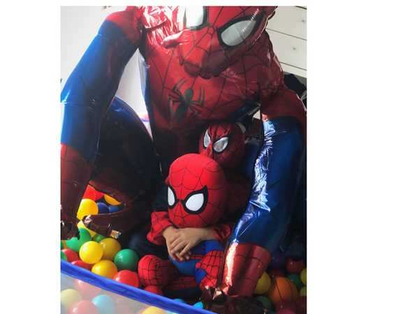 AbRam Khan dressed as Spiderman is all that you need to see today |  