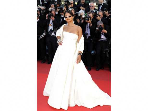 Rihanna in Dior Haute Couture 