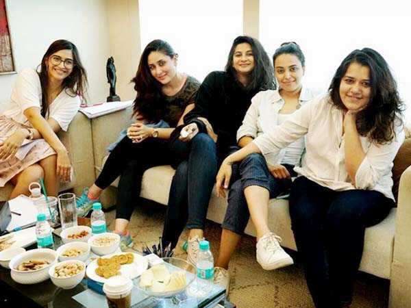 Kareena And Karisma Are Coming Together For A Project