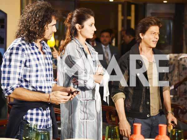 Shah Rukh Khan, Anushka Sharma and Imitiaz Ali promote Jab Harry Met Sejal in Delhi