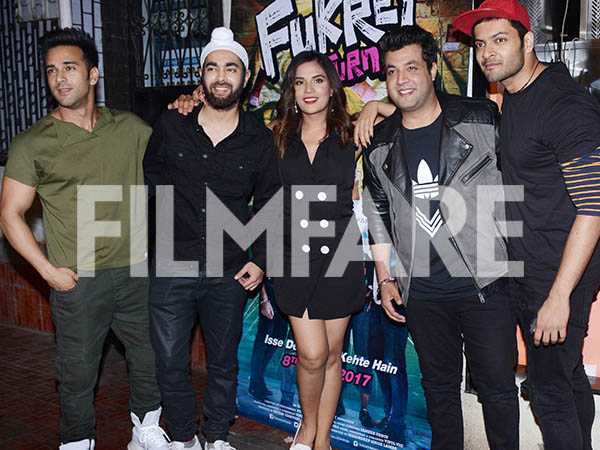 Fukrey Returns Star Cast Dig On Some Delicious Looking Snacks