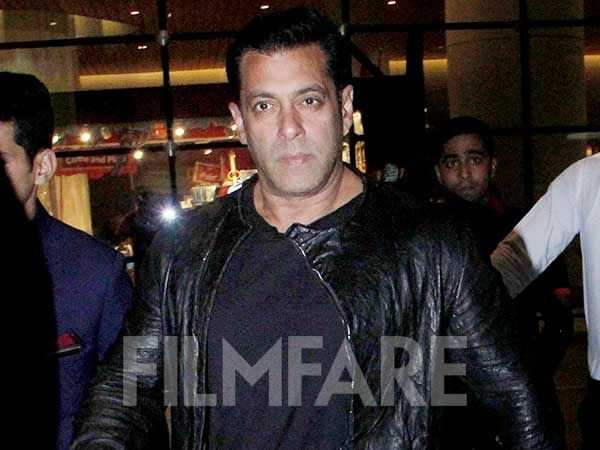 Salman Khan Returns To Mumbai After The Malta Schedule Of Bharat ...