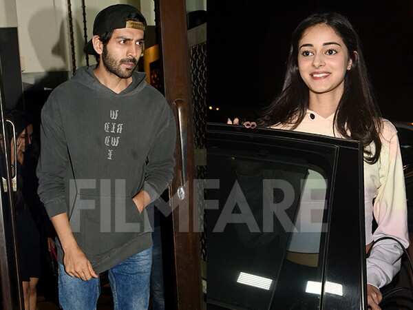 In Photos Kartik Aaryan And Ananya Panday Head Out For A Dinner Date 9964