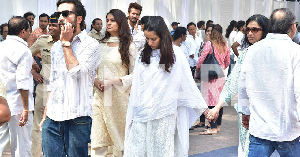 Siblings Shraddha Kapoor and Siddhanth Kapoor pay their last respects