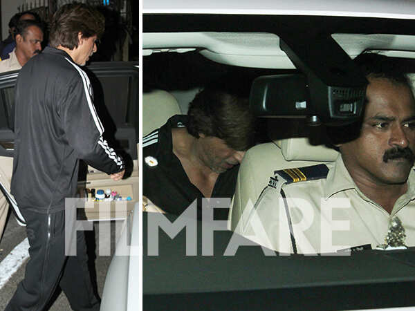 Shah Rukh Khan clicked outside a studio after prepping for the Jio Filmfare Awards