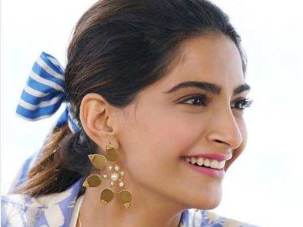 Sonam KapoorBeautiful Hairstyle  DesiCommentscom