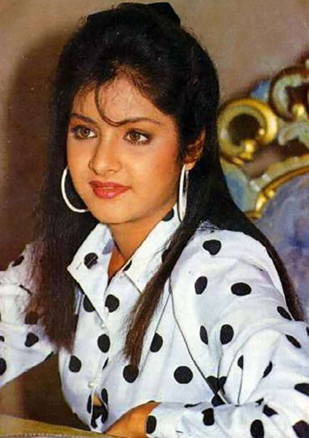 Divya Bharti Ki Chut Ki Bf - Remembering Divya Bharti | Filmfare.com