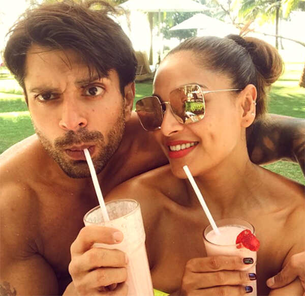 Karan Singh Grover And Bipasha Basu Celebrate Their Mokeyversary In Goa