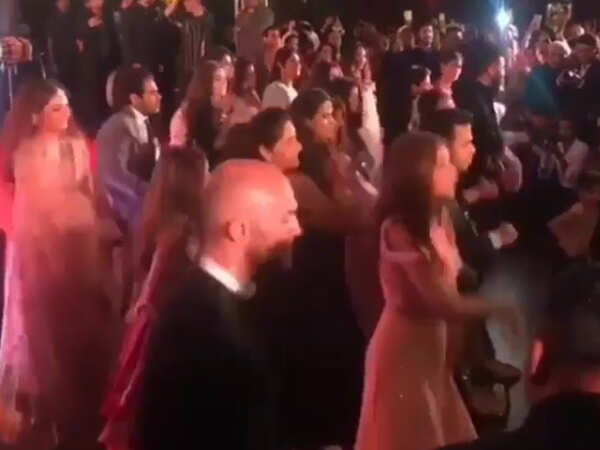 Sonam and Anand Ahuja’s friends dance their heart out on Swag Se Swagat ...