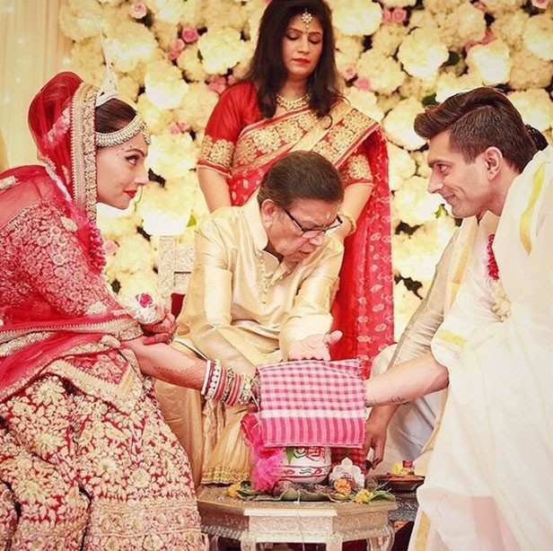 Bipasha Basu & Karan Singh Grover: A Dreamy Pink Pre-Wedding Affair... -  Boldsky.com