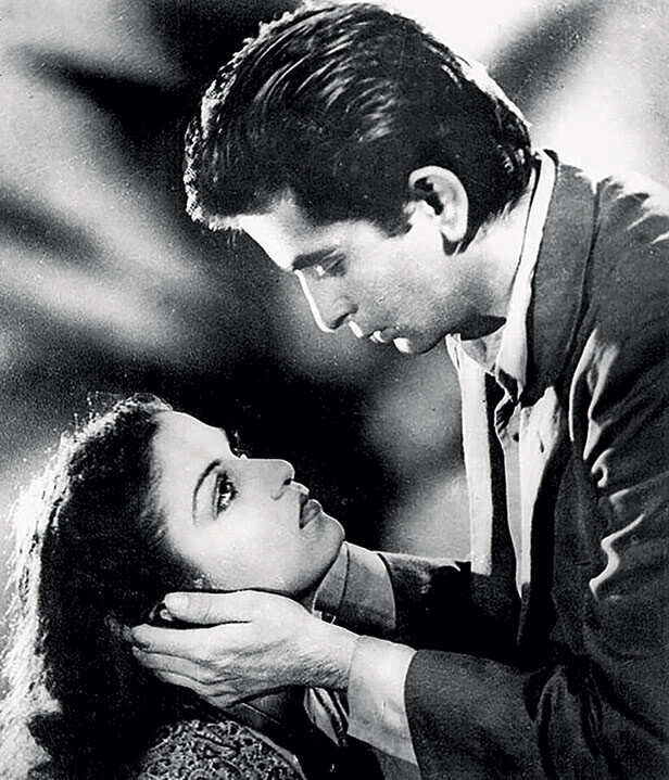 Birthday Special Romance Icon Dilip Kumar S Most Famous Onscreen Pairings Filmfare Com