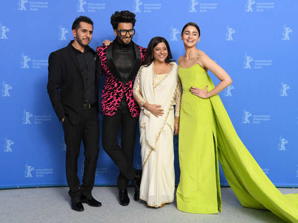 https://filmfare.wwmindia.com/content/2019/dec/riteshsidhwani41575899131.jpg