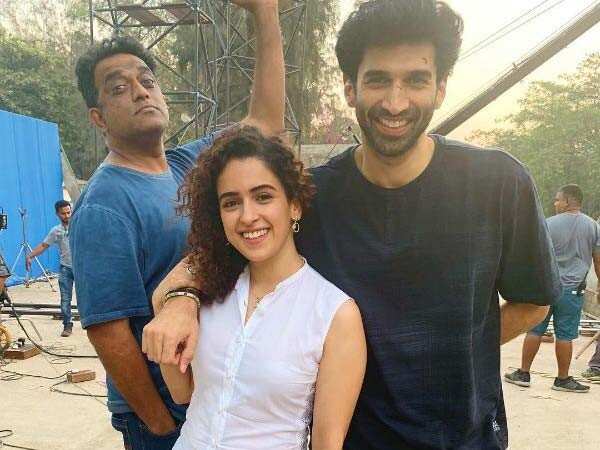 Aditya Roy Kapur and Sanya Malhotra begin shooting for Anurag Basu's next