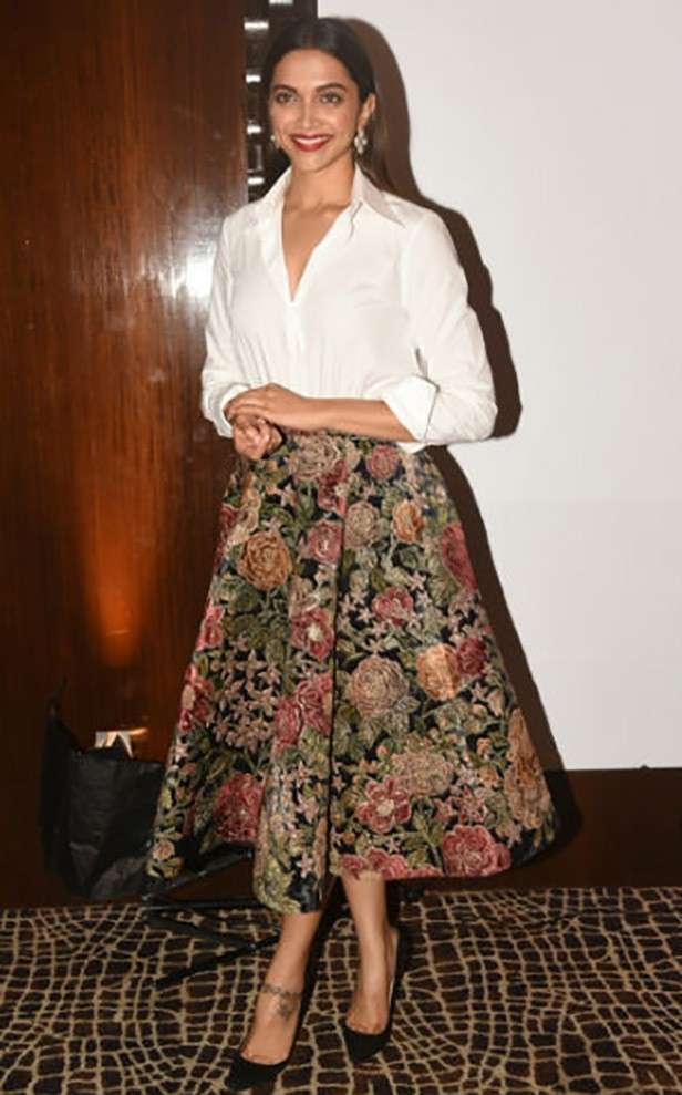 12 B-town divas show you how to style your skirts this summer | Filmfare.com