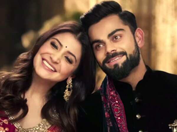 Power couple #ViratKohli and #AnushkaSharma return to the bay