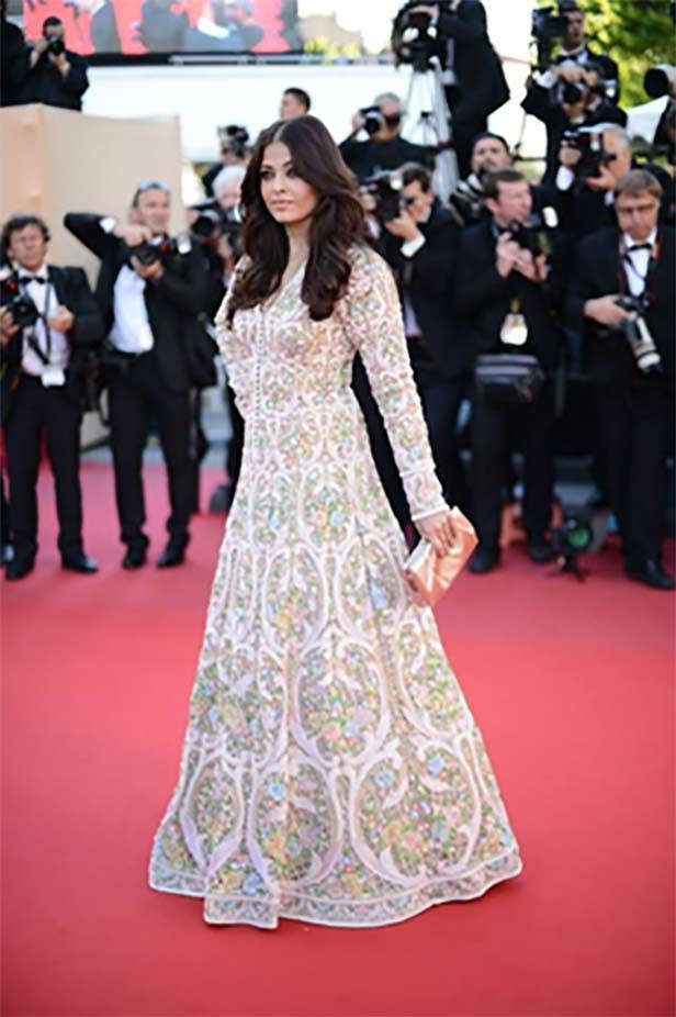 Aishwarya Rais Stylish Blue Gown At The Cannes Film Festival