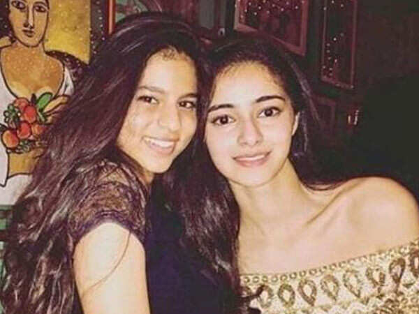 https://filmfare.wwmindia.com/content/2019/nov/ananyapandaymakessomeinterestingrevelationsaboutbffsuhanakhan41575016831.jpg