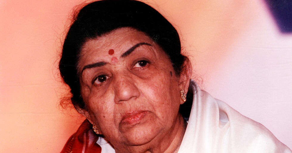 Lata Mangeshkar rushed to the hospital after complaints of ...