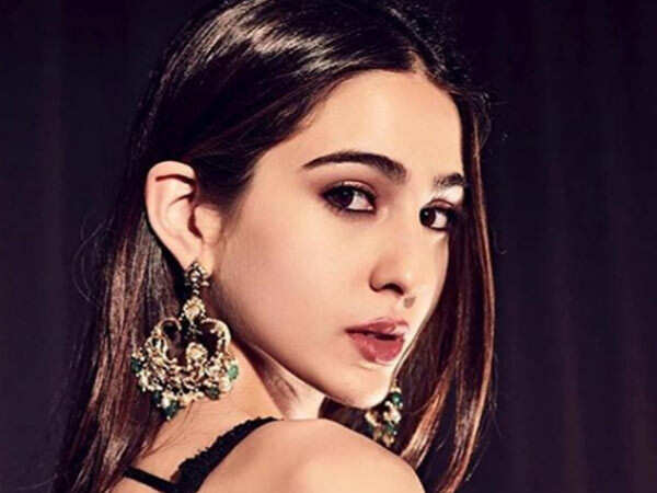 https://filmfare.wwmindia.com/content/2019/nov/saraalikhan41575018228.jpg