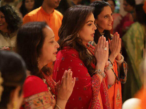 Inside pictures from Ambani&#39;s grand Ganesh Chaturthi celebration | Filmfare.com