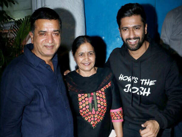 Vicky Kaushal reveals how his parents react to his link-ups 