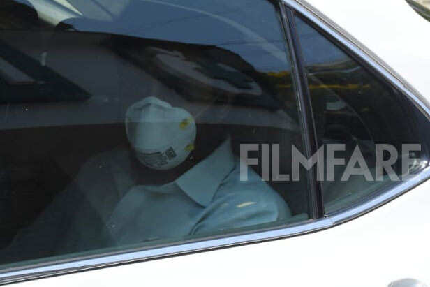 Abhishek Bachchan Arriving At Hospital 