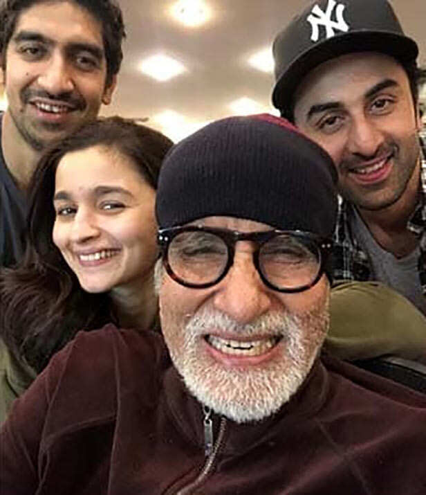 Amitabh Bachchan, Ranbir Kapoor And Alia Bhatt's Group Is Called Gang ...