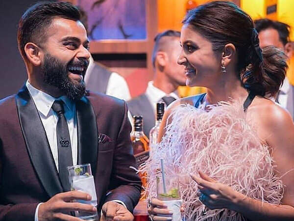 Video Anushka Sharma Makes Sure Virat Kohli Doesnt Miss The Cricke