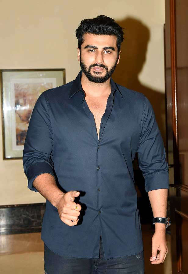 Arjun Kapoor's first ever virtual date to feed 300 families of daily wage  earners for a month 