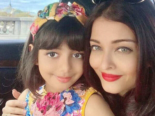 Aaradhya Bachchan’s Video Attending Online Classes Is Going Viral ...