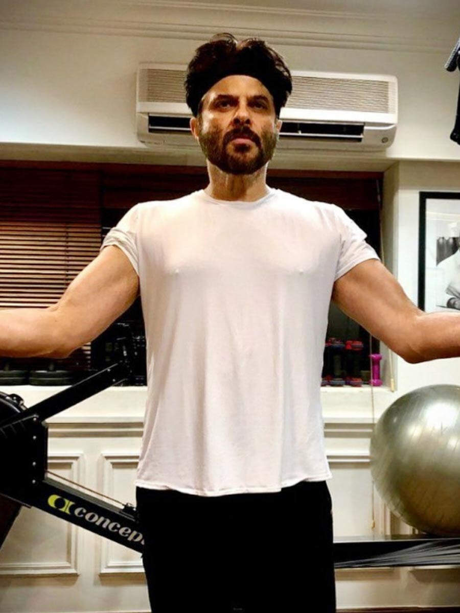 Anil Kapoor Makes Sure He Doesn’t Skip A Leg-Day At Workout | Filmfare.com