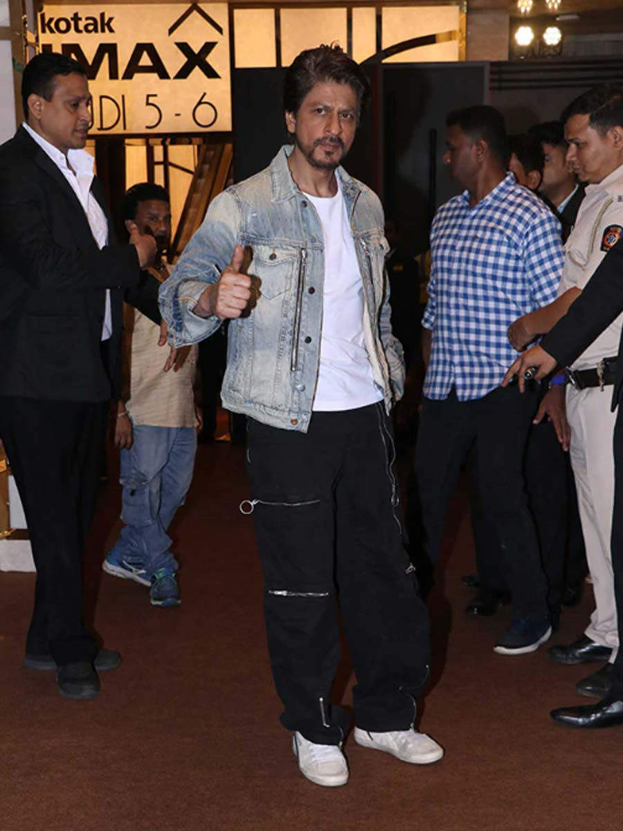 Jawan' pre-release event: Fans go gaga as SRK visits Chennai
