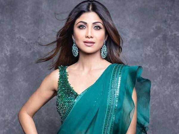 Shilpa Shetty Sends Out Birthday Wishes to her Mother on Social Media ...