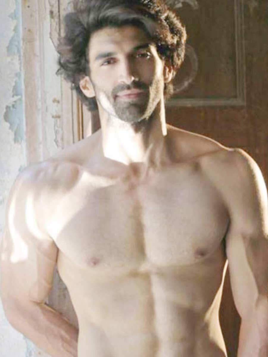 Aditya Roy Kapur Sanjana Sanghi Om