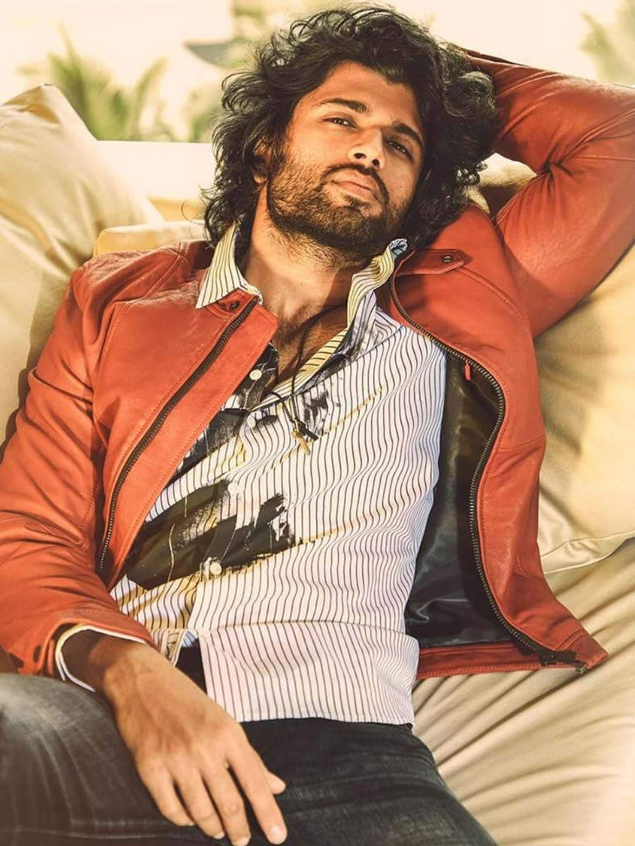 Vijay Deverakonda’s Santa-beast mode will leave you inspired | Filmfare.com