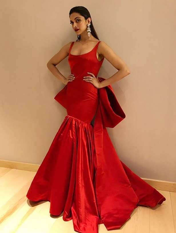 Cannes 2022: Deepika Padukone Slays Red Carpet in Louis Vuitton's Scarlet  Gown For Day 3 of The Film Festival (View Pics)