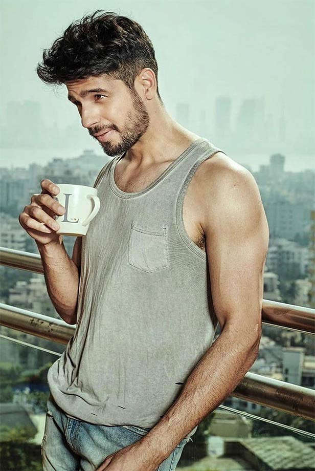 Sidharth Malhotra To Play A Double Role In The Hindi Remake Of Thadam