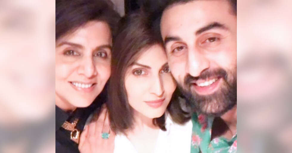 Ranbir Kapoor and Riddhima Celebrate Neetu Kapoor’s Birthday | Filmfare.com