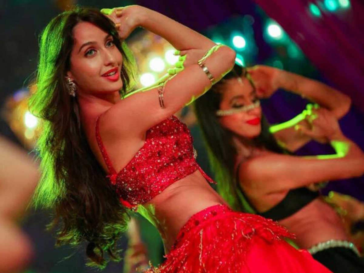 Nora Fatehi posts the viral video which got her the song Dilbar |  