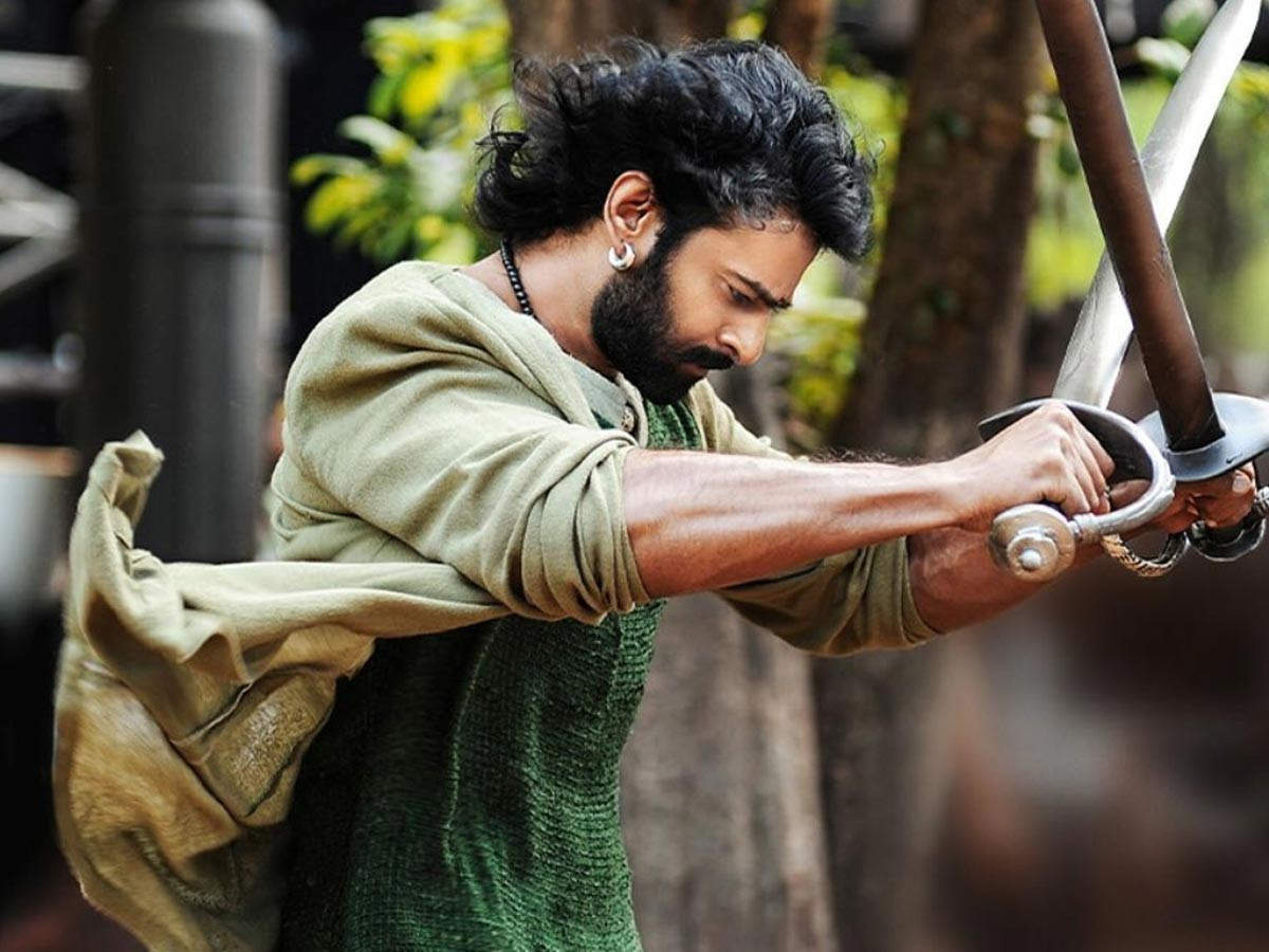 Prabhas Celebrates 5 Years of Baahubali with this Special Click ...