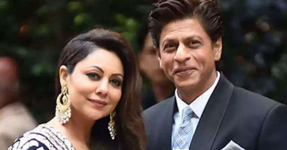 Shah Rukh Khan gives a hilarious reply to Gauri Khan’s tweet | Filmfare.com